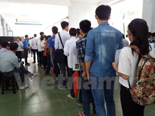 Tỷ lệ thí sinh ảo tăng, các trường đại học đau đầu căn điểm chuẩn ảnh 2