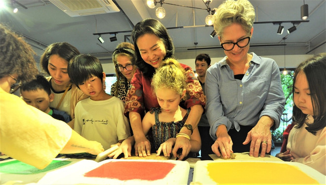 'Ảnh xạ': Cô đọng hơn 20 năm nghiên cứu mỹ thuật của Trang Thanh Hiền ảnh 3