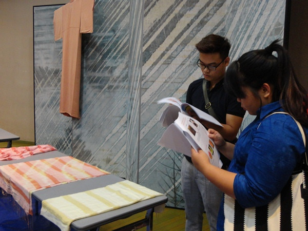 Thực hành phương pháp nhuộm màu kusaki-zome tại Hà Nội ảnh 3