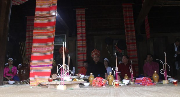 Tái hiện và bảo tồn các di sản truyền thống: Hãy để người dân làm chủ! ảnh 2