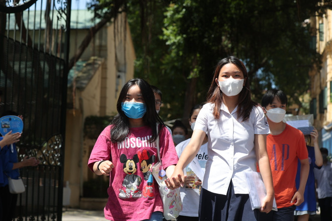 Hà Nội: Chỉ hơn 3 điểm mỗi môn đủ đỗ lớp 10 trường công lập ảnh 1