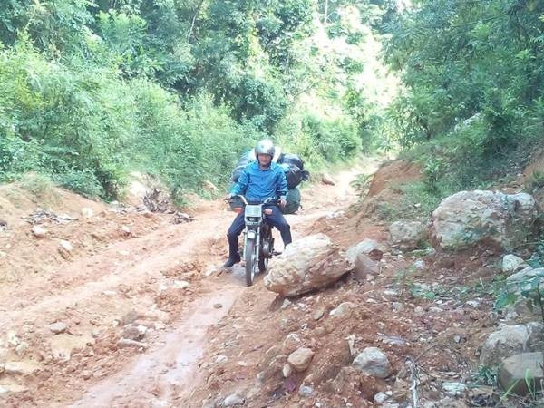 Thầy giáo 15 năm cắm bản, dạy trò bằng 5 thứ tiếng ảnh 4