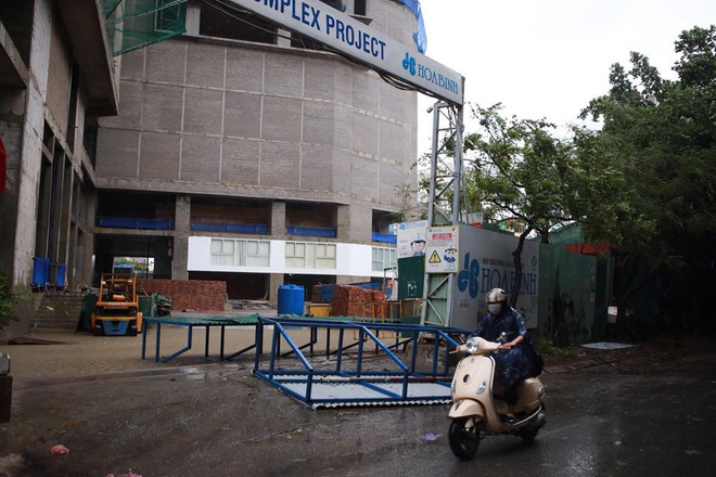 Hà Nội: Lực lượng cứu hộ bất chấp nguy hiểm, cắt sắt mở đường ảnh 44