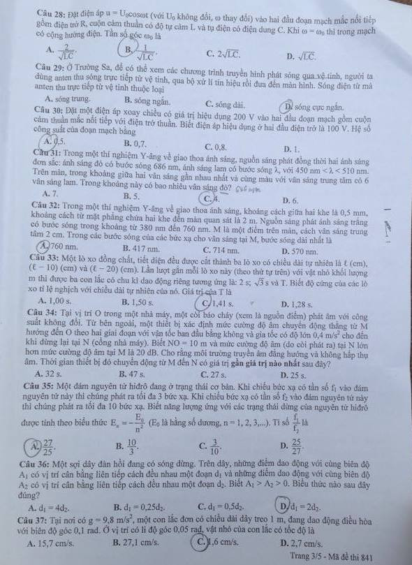 Thi THPT quốc gia: Thí sinh than đề thi môn Vật lý khó "nhằn" ảnh 3