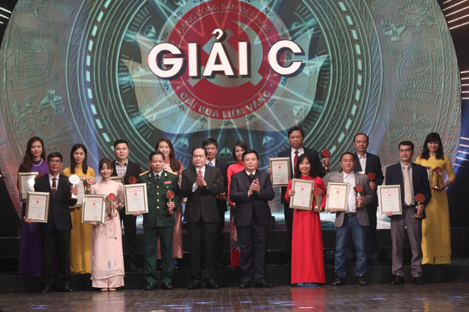 Loạt bài về phát triển Đảng của VietnamPlus giành Giải Búa liềm Vàng ảnh 5