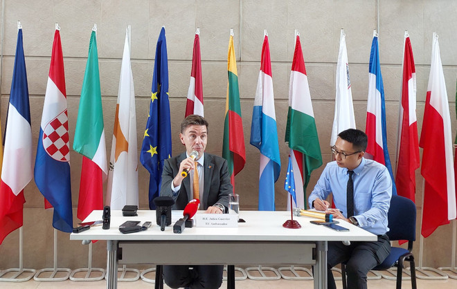 Đại sứ Julien Guerrier: Việt Nam-EU có những khát vọng chung ảnh 1
