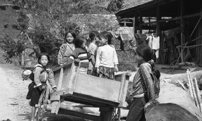 Cuộc sống nơi cao nguyên đá Đồng Văn qua những bức ảnh đen trắng ảnh 1