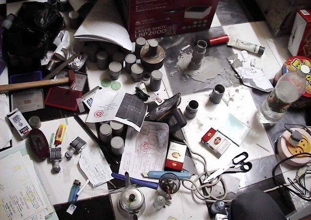 Phá đường dây sản xuất và bán gần sáu trăm bằng giả các loại ảnh 1