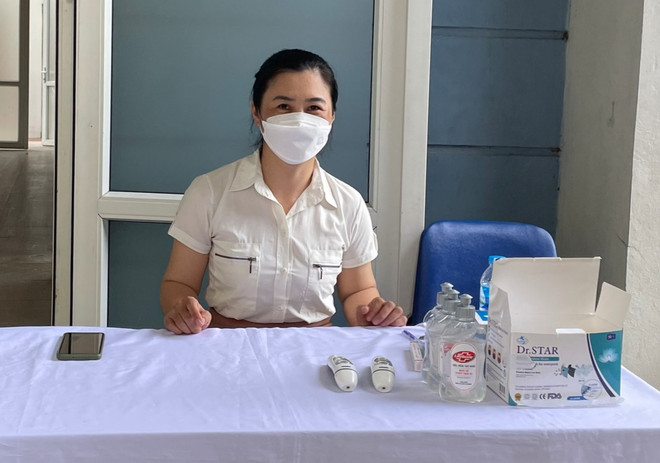 Nhiều điểm thi bố trí phòng chờ cho phụ huynh tránh nắng nóng ảnh 3