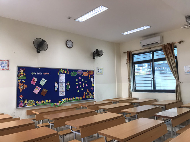 Nhiều điểm thi bố trí phòng chờ cho phụ huynh tránh nắng nóng ảnh 2