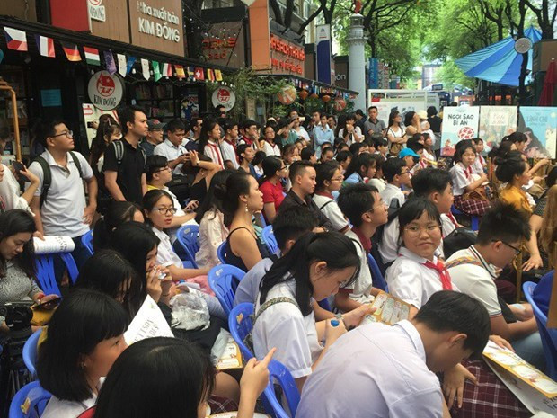 Khám phá các nền văn hóa châu Âu thông qua những trang sách ảnh 2