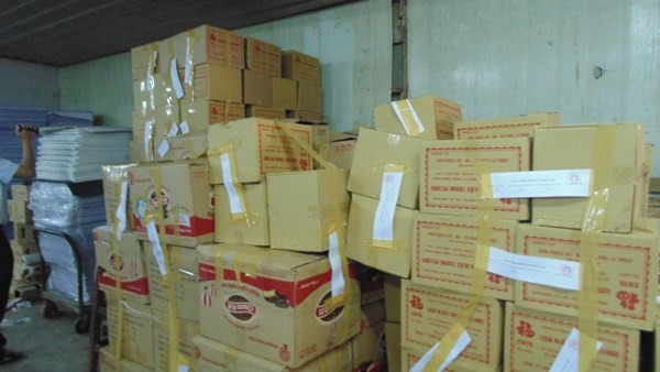 Phạt nặng hai công ty in sách Luật và lịch bloc năm 2015 ảnh 2