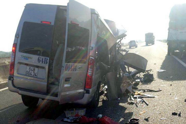 Hưng Yên: Tai nạn là do xe khách chạy quá tốc độ và mất lái ảnh 1