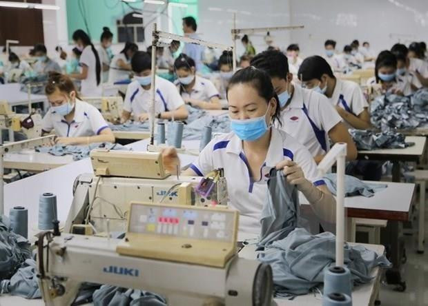 Ảnh chỉ mang tính minh họa. (Nguồn: Vietnam+) Không có chuyện tăng tuổi nghỉ hưu giúp quan chức 'giữ ghế' làm việc ảnh 1