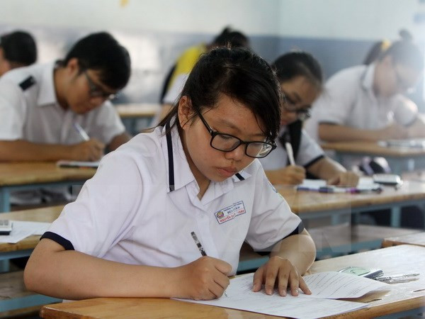 (Ảnh minh họa: Phương Vy/TTXVN) Hà Nội: 233 học sinh được tuyển thẳng vào lớp 10 năm học 2015-2016 ảnh 1