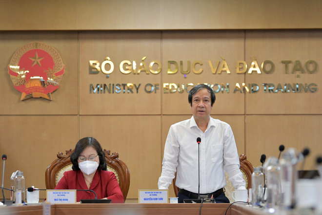 Bộ trưởng Bộ GD-ĐT: 'Trước mắt chúng ta là một năm học đầy thử thách' ảnh 1