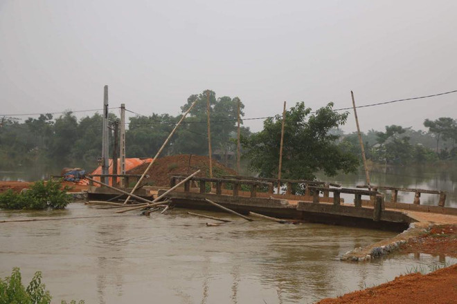 Hà Nội: Người dân vùng lụt Chương Mỹ chuẩn bị mọi tình huống xảy ra ảnh 7