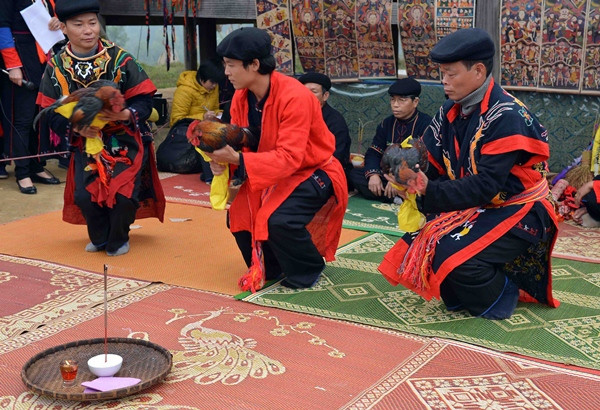 Tái hiện phong tục đón Tết cổ truyền của đồng bào dân tộc ở Hà Nội ảnh 1