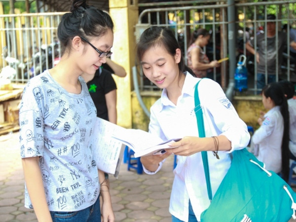 Buổi thi đầu tiên của đợt hai đã có 38 thí sinh vi phạm quy chế ảnh 1