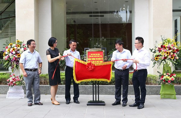 Bảng thông tin điện tử công cộng của TTXVN chính thức đi vào hoạt động ảnh 2