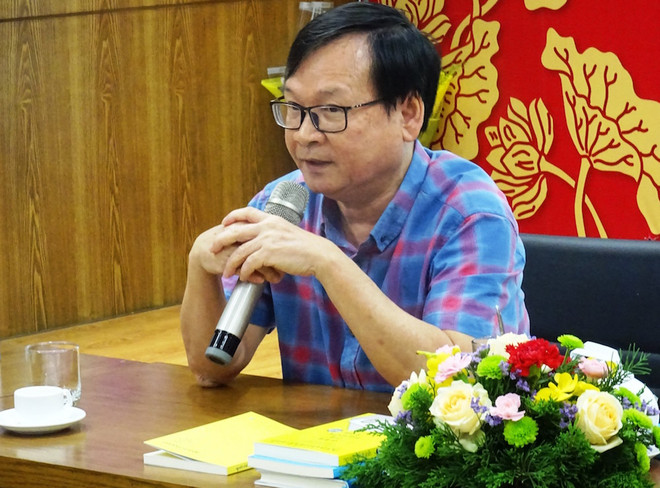 Nguyễn Nhật Ánh mang theo lời ‘Cảm ơn người lớn’ giao lưu với độc giả ảnh 1