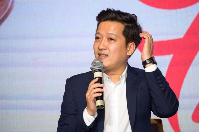 Nghệ sỹ Việt ứng xử trái ngược trước ''cơn bão'' COVID-19 ảnh 1