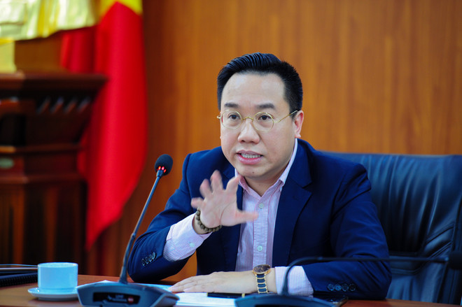 Ông Nguyễn Nguyên, Cục trưởng Cục Xuất bản, In và Phát hành (Bộ Thông tin và Truyền thông) trong buỗi họp báo Ngày Sách và Văn hóa đọc Việt Nam 2024. (Ảnh: CTV/Vietnam+) hopbao_cucxuatban8_znews.jpg