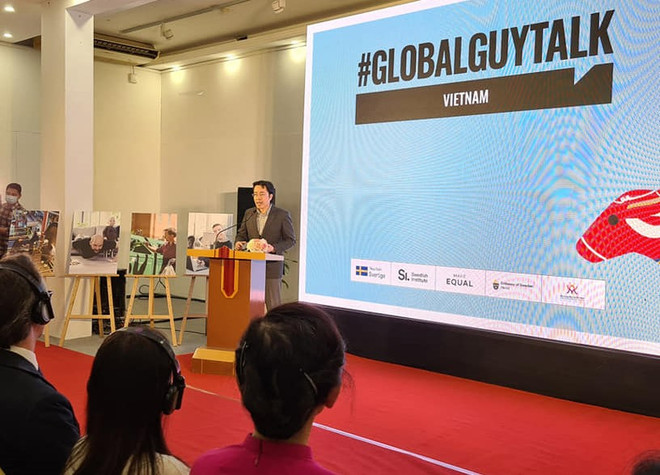 Từ vụ trẻ tiếp cận clip độc hại: Phải vẽ đường cho hươu chạy... đúng ảnh 3