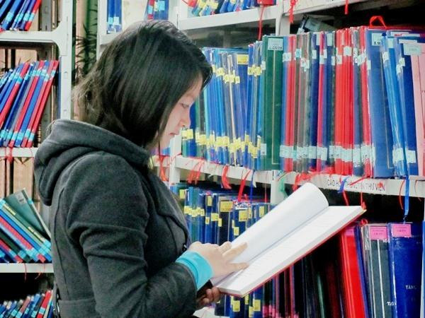 Trường đại học đau đầu tìm cách thu hút học viên sau đại học ảnh 1