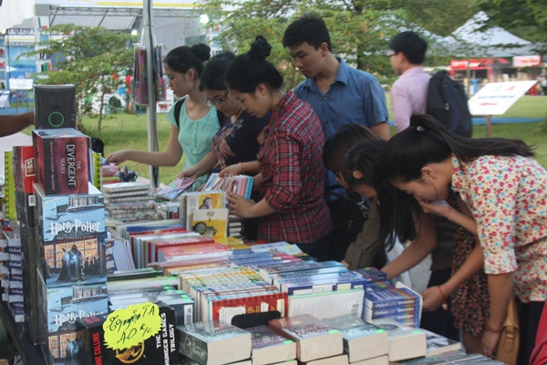 Hoạt động thiếu lãnh đạo, hàng loạt nhà xuất bản bị nhắc nhở ảnh 1