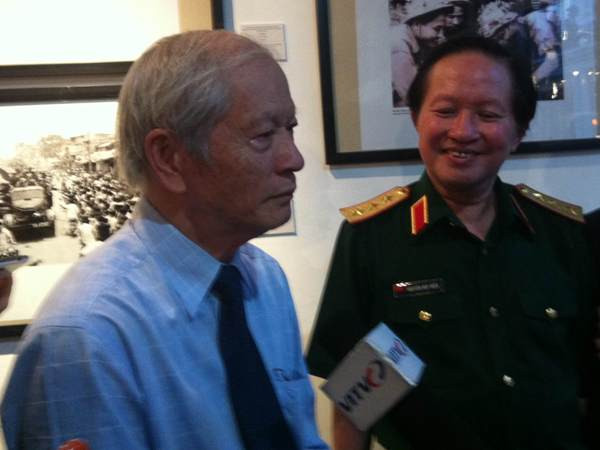 Nghẹn ngào ký ức phóng viên ảnh duy nhất trong đêm Thành cổ rực lửa ảnh 2