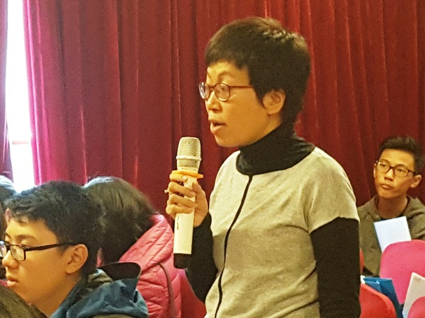 Tư vấn tuyển sinh lớp 10: Phụ huynh nên chia sẻ nhiều hơn với con cái ảnh 2