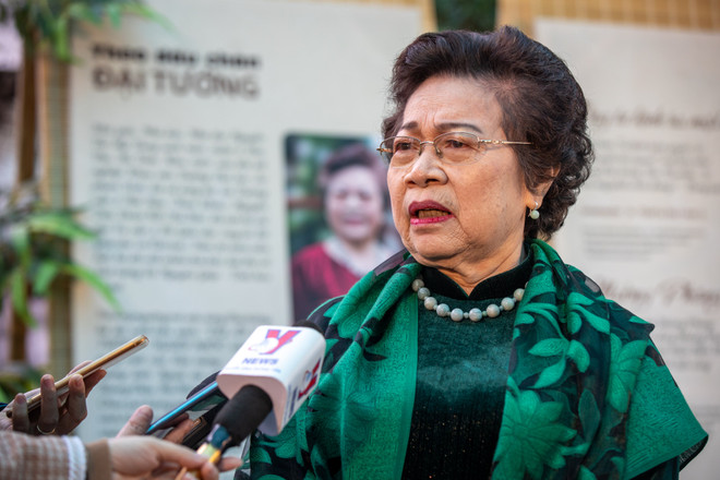 Hành trình 'Theo dấu chân Đại tướng' bằng những vần thơ diễn ca ảnh 1