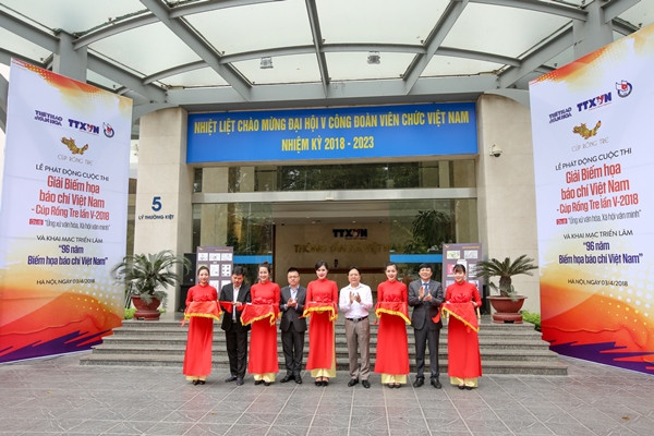 Cúp Rồng Tre 2018: Tôn vinh 96 năm biếm họa báo chí Việt Nam ảnh 3