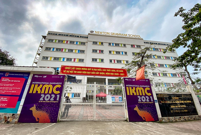 Trường Newton lên tiếng về việc học sinh ngộ độc thực phẩm ảnh 1