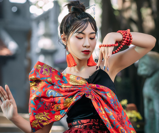 Xẩm kết hợp với Rap và nhạc điện tử trong MV táo bạo của Hà Myo ảnh 1