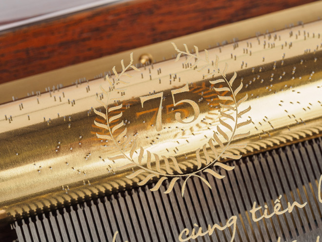 Quốc ca Việt Nam xuất hiện trên hộp nhạc thương hiệu 'xa xỉ' Thụy Sỹ ảnh 1