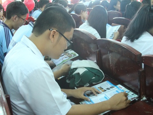 Các trường đại học tung “khuyến mãi khủng” hút thí sinh ảnh 1