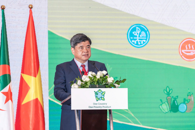 Thứ trưởng Bộ Nông nghiệp và Môi trường Trần Thanh Nam phát biểu khai mạc diễn đàn. (Ảnh: Bộ Nông nghiệp và Môi trường)