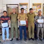 Lực lượng chuyên án đã đấu tranh, bắt giữ 3 đối tượng người Lào có liên quan vụ việc, gồm: A Mày (sinh năm 1962), Thạo A Lăm (sinh năm 1983) và Thạo Đỏ (sinh năm 1981). (Ảnh: TTXVN phát)