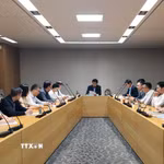 Toàn cảnh buổi làm việc giữa Đoàn đại biểu Tạp chí Cộng sản và Yonhap TV. (Ảnh: Đào Lâm/TTXVN)
