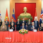 Tổng Bí thư, Chủ tịch nước Tô Lâm và các đại biểu chứng kiến Lễ ký kết Hiệp định Thương mại tự do Việt Nam-EFTA (VEFTA). (Ảnh: Thống Nhất/TTXVN)