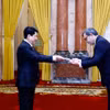 Chủ tịch nước Lương Cường nhận Quốc thư từ Đại sứ Hy Lạp Antonios Papakostas. (Ảnh: Lâm Khánh/TTXVN)