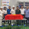 Bộ Chỉ huy Quân sự tỉnh Điện Biên bàn giao 845 mẫu hài cốt liệt sĩ về Viện Pháp y Quân đội. (Ảnh: TTXVN phát)