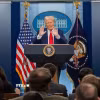 Tổng thống Mỹ Donald Trump phát biểu tại cuộc họp báo ở Nhà Trắng, Washington D.C. (Ảnh: THX/TTXVN)