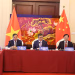 Đại sứ Việt Nam tại Trung Quốc Phạm Thanh Bình (giữa) phát biểu khai mạc Hội thảo. (Ảnh: Hải Yến/TTXVN)