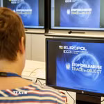 Cảnh sát Europol làm việc tại trụ sở ở Hague, Hà Lan. (Ảnh: AFP/TTXVN)