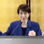 Thủ tướng Nhật Bản Sanae Takaichi phát biểu tại Tokyo ngày 6/1/2026. (Ảnh: Kyodo/TTXVN)