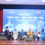 Phiên tọa đàm về thực trạng dạy và học tiếng Việt, các mô hình hiệu quả và vai trò của tiếng Việt trong việc củng cố khối đại đoàn kết toàn dân tộc. (Ảnh: Xuân Tú/TTXVN)