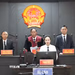 Hội đồng xét xử tuyên án. (Ảnh: Ngọc Minh/TTXVN)